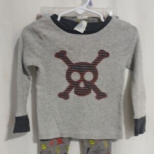Circo Gray Skull Pajama Set